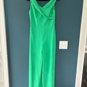 Elegant Green Jumpsuit
